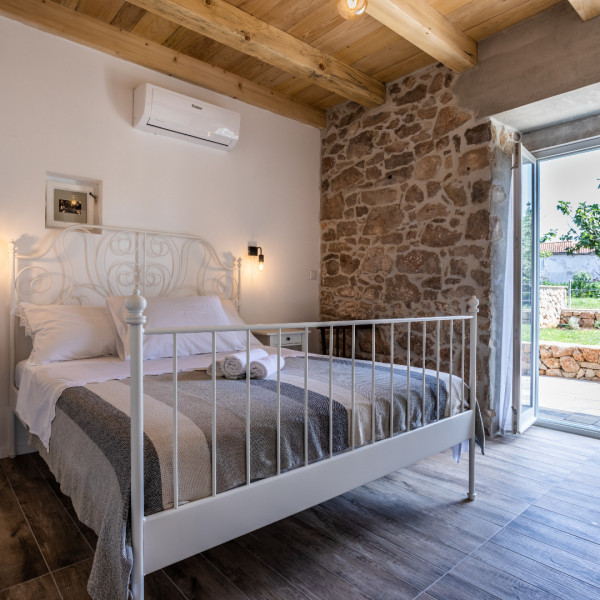 Bedrooms, Villa Katarina, Paralela Tours Dobrinj