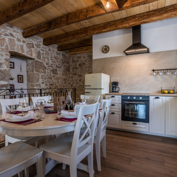 Cucina, Villa Katarina, Paralela Tours Dobrinj