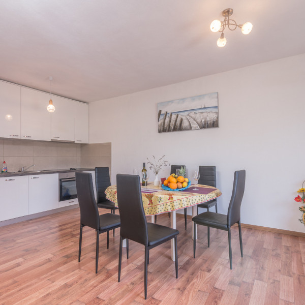 Kuhinja, Apartmani Ana, Paralela Tours Dobrinj