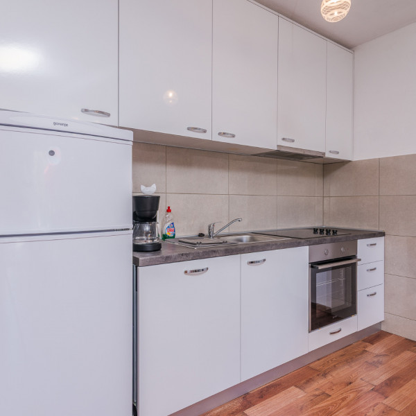 Kuhinja, Apartmani Ana, Paralela Tours Dobrinj