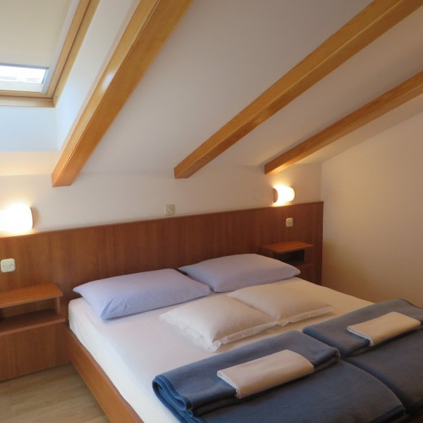 Bedrooms, Anica 4, Paralela Tours Dobrinj