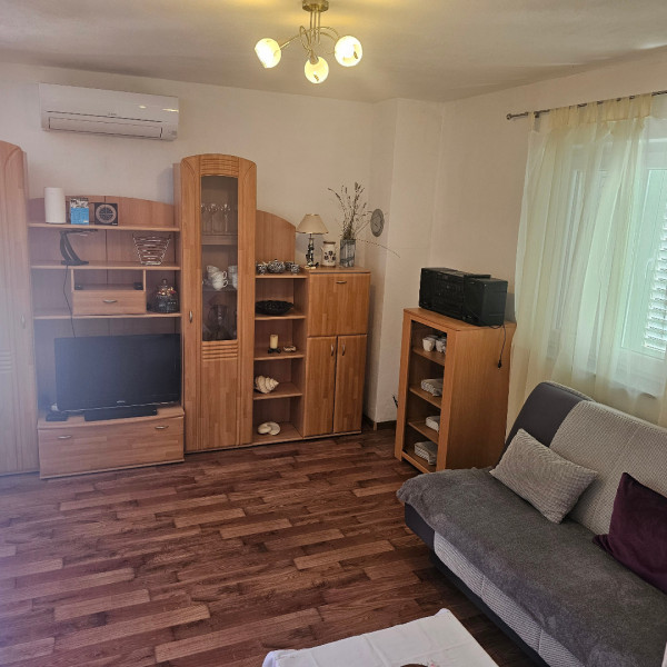 Das Wohnzimmer, Apartmani Ana, Paralela Tours Dobrinj