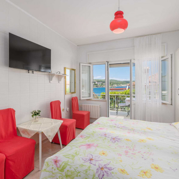 Zimmer, Apartmani Karla, Paralela Tours Dobrinj