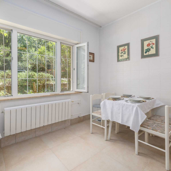Küche, Apartmani Karla, Paralela Tours Dobrinj