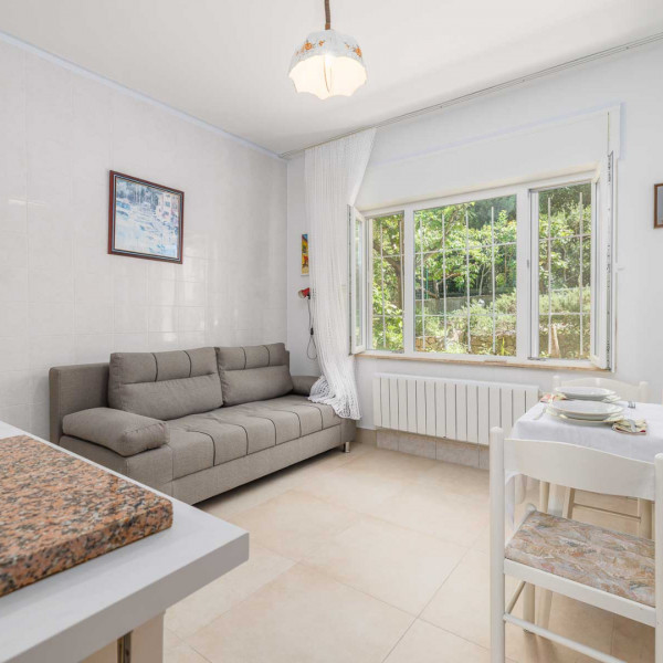 Das Wohnzimmer, Apartmani Karla, Paralela Tours Dobrinj
