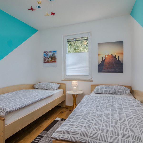 Bedrooms, Oliver, Paralela Tours Dobrinj