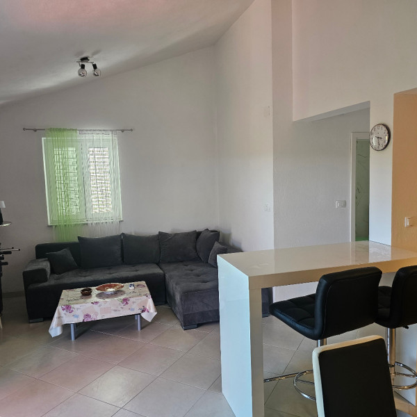 Das Wohnzimmer, Apartmani Ana, Paralela Tours Dobrinj