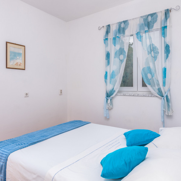Bedrooms, Kamenar 3, Paralela Tours Dobrinj
