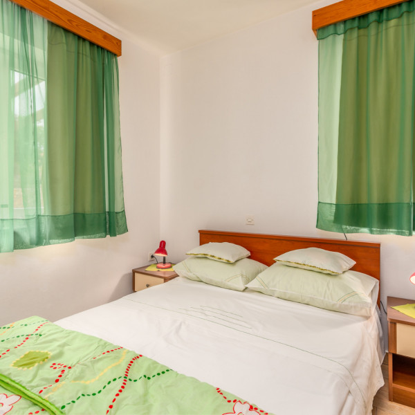 Bedrooms, Kamenar 1, Paralela Tours Dobrinj